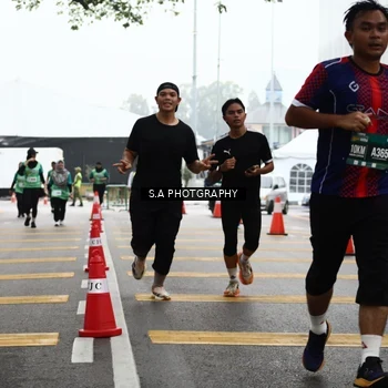 Runner Photo 8583704