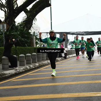 Runner Photo 8583771