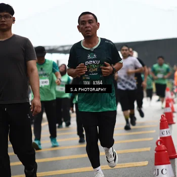 Runner Photo 8583919