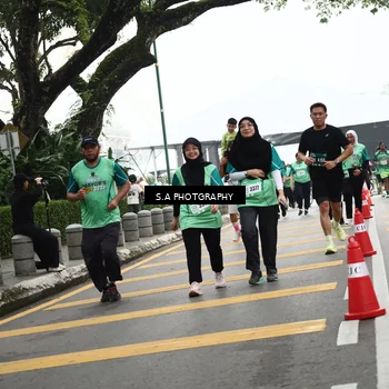 Runner Photo 8584001
