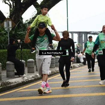 Runner Photo 8584016