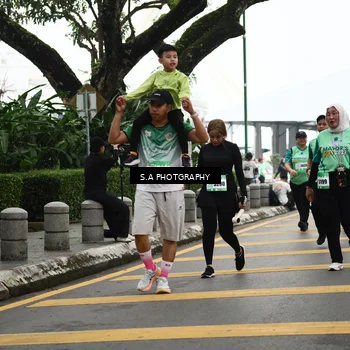Runner Photo 8584017