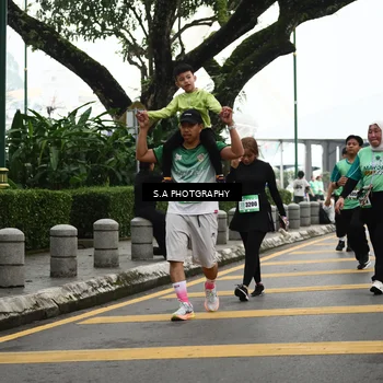 Runner Photo 8584018