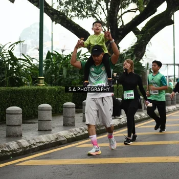 Runner Photo 8584024