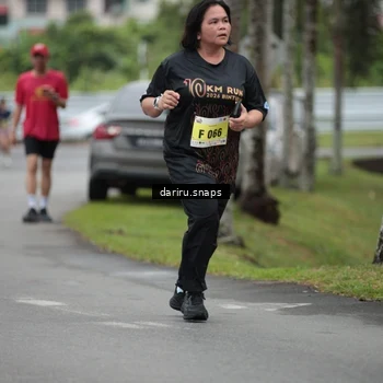 Runner Photo 8584027