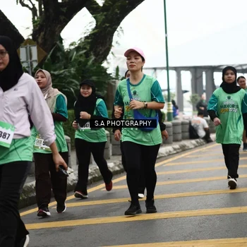 Runner Photo 8584055