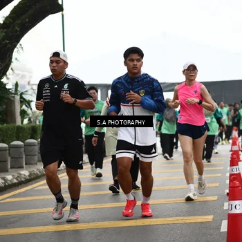 Runner Photo 8584141