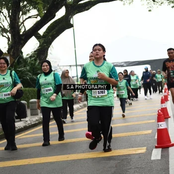 Runner Photo 8584200