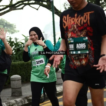 Runner Photo 8584211