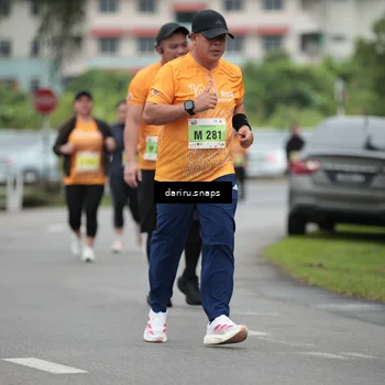 Runner Photo 8584235