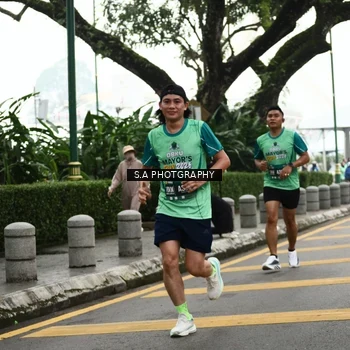 Runner Photo 8584257