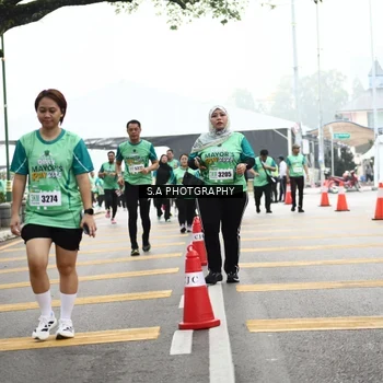 Runner Photo 8584271