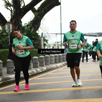 Runner Photo 8584272