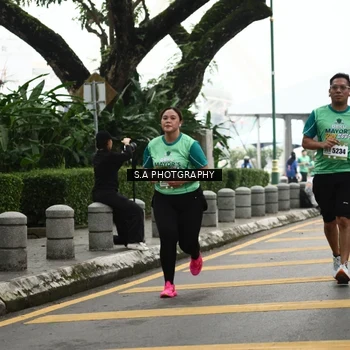 Runner Photo 8584275