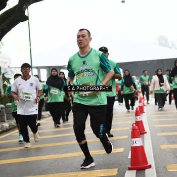 Runner Photo 8584293
