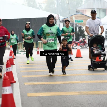 Runner Photo 8584327
