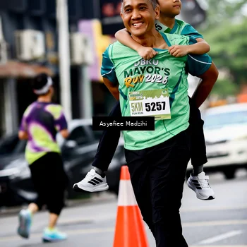 Runner Photo 8584335
