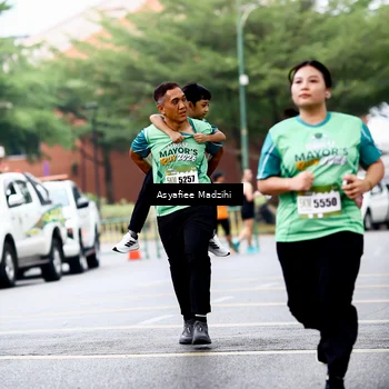 Runner Photo 8584341