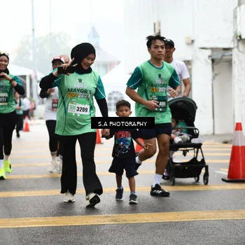 Runner Photo 8584360