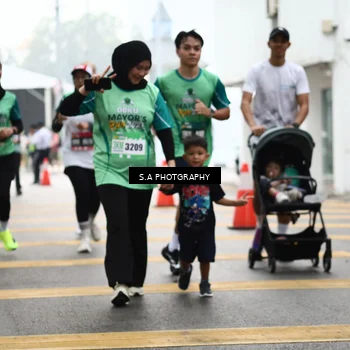 Runner Photo 8584391