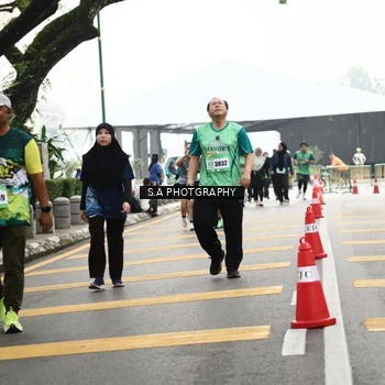 Runner Photo 8584399