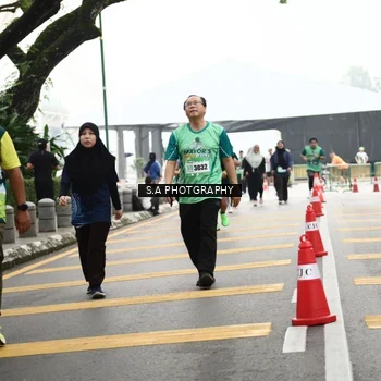 Runner Photo 8584418