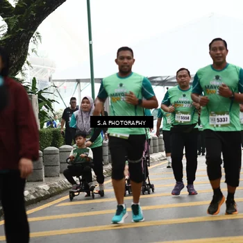 Runner Photo 8584468