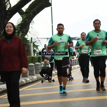 Runner Photo 8584472