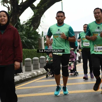 Runner Photo 8584473