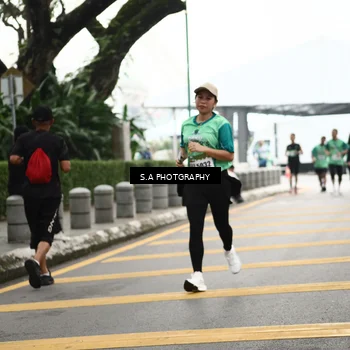 Runner Photo 8584546