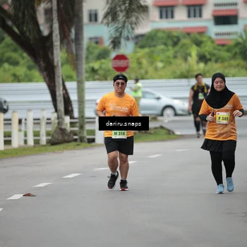 Runner Photo 8584616