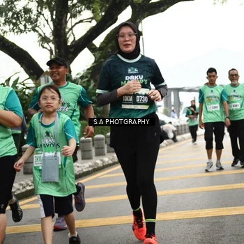 Runner Photo 8584694