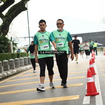 Runner Photo 8584696