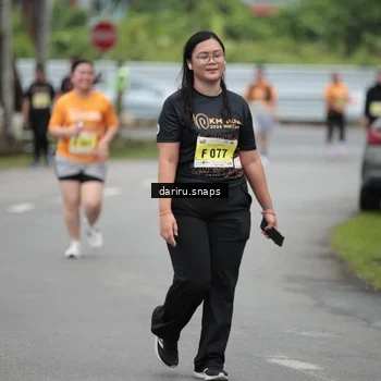 Runner Photo 8584756