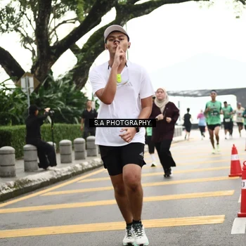Runner Photo 8584864