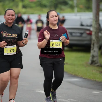 Runner Photo 8584871