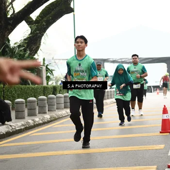 Runner Photo 8584884