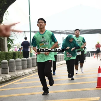 Runner Photo 8584892