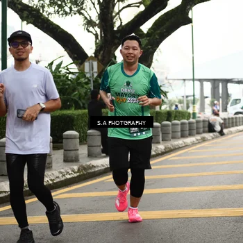 Runner Photo 8584906