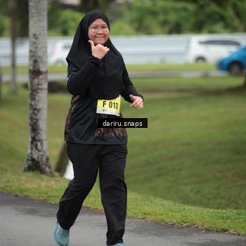 Runner Photo 8584911