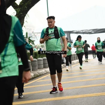 Runner Photo 8584975