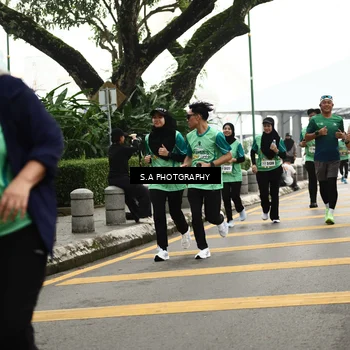 Runner Photo 8585000
