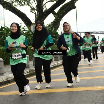 Runner Photo 8585005