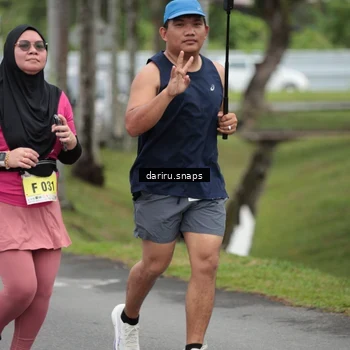 Runner Photo 8585011