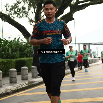 Runner Photo 8585021