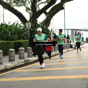 Runner Photo 8585028