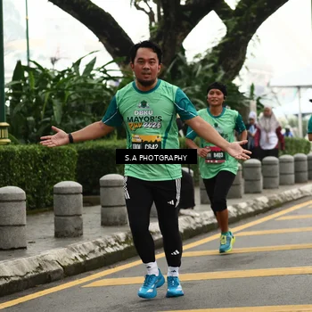 Runner Photo 8585029