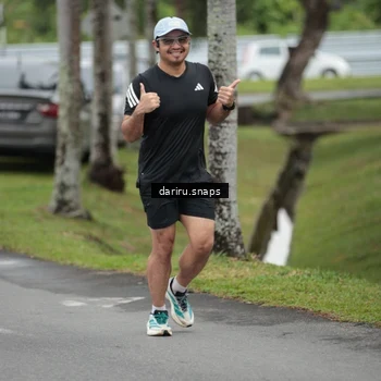 Runner Photo 8585037