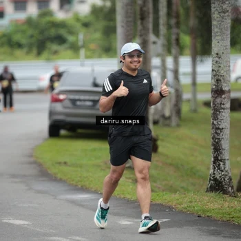 Runner Photo 8585038
