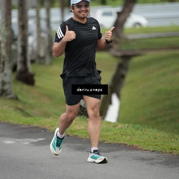 Runner Photo 8585043